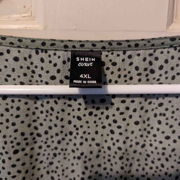 Green with black dots tie V-neck top - Picture 4 of 4